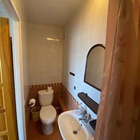 Karina Homestay